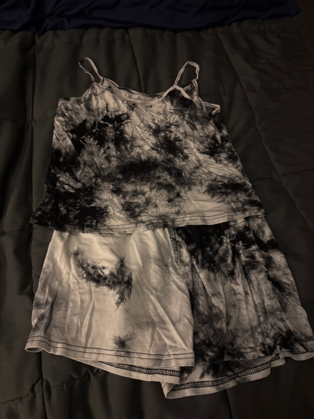 Shein tie dye size M pjs